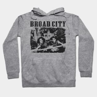 Broad City // movie retro Hoodie